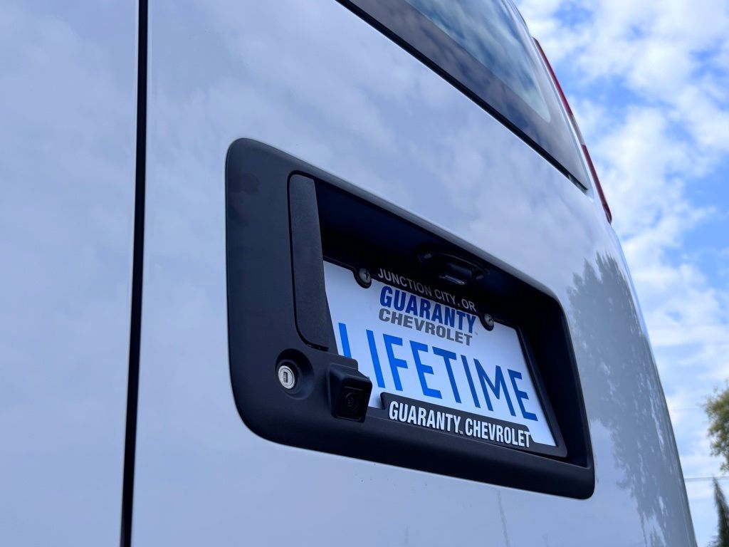 2025 Chevrolet Express Cargo Work Van - Photo 12
