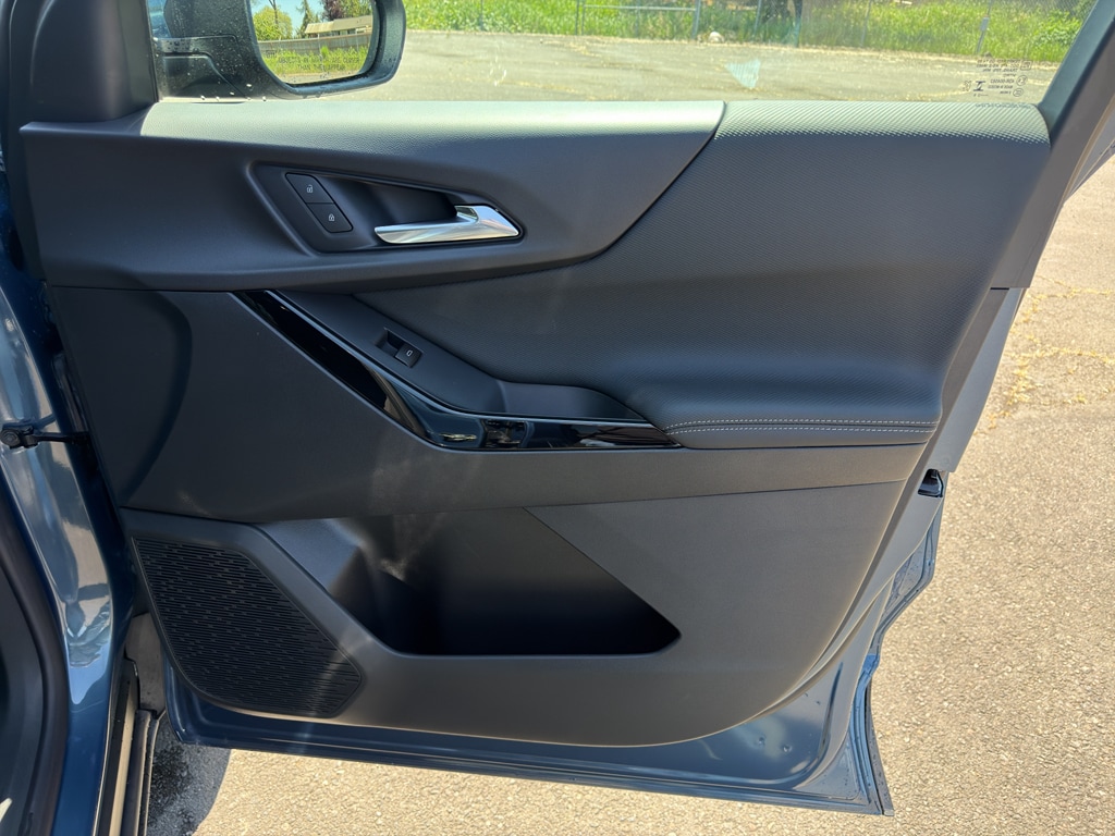 2026 Chevrolet Equinox LT - Photo 13