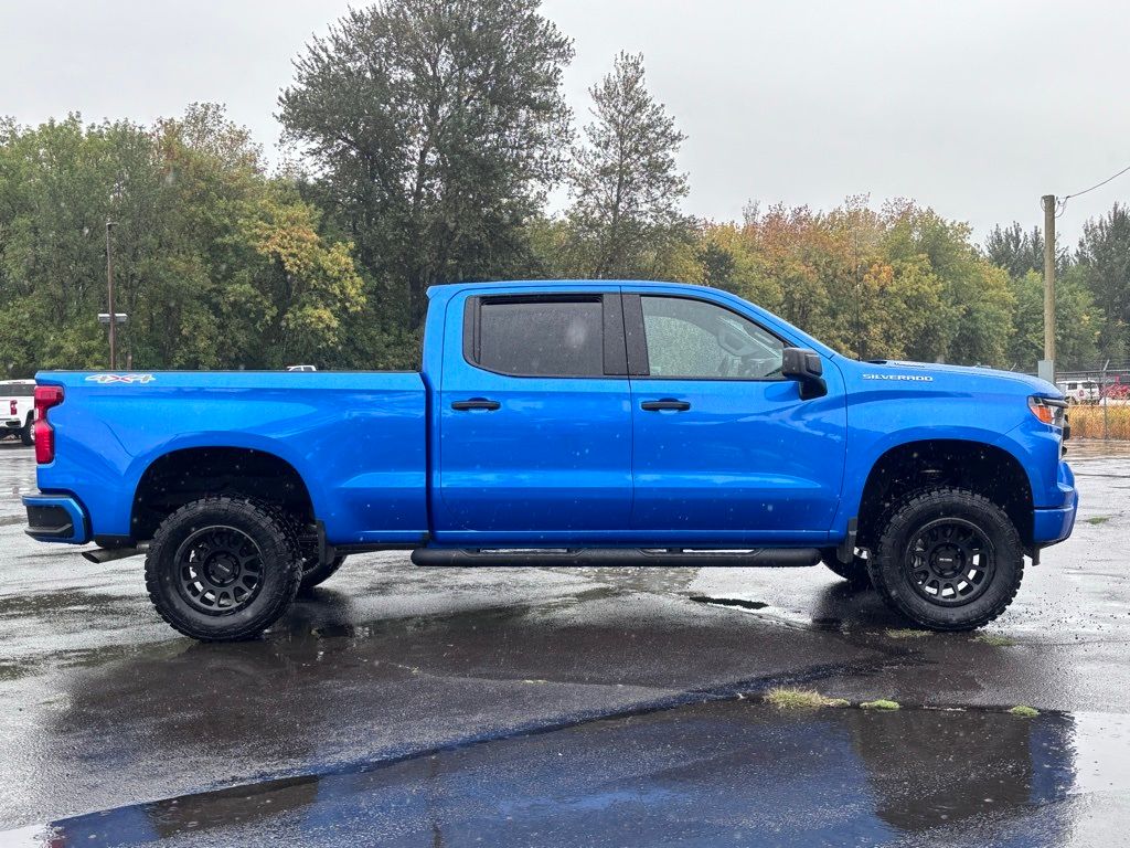 2025 Chevrolet Silverado 1500 Custom - Photo 10