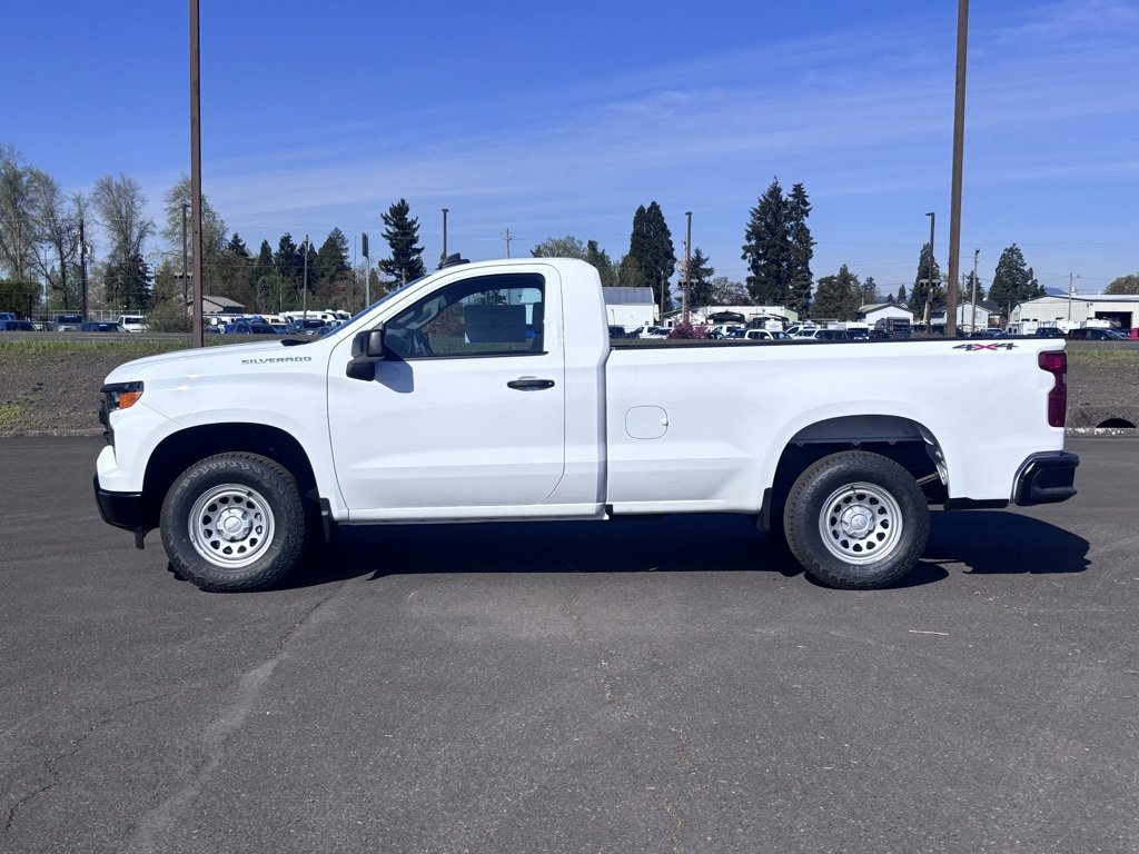 2025 Chevrolet Silverado 1500 photo 2
