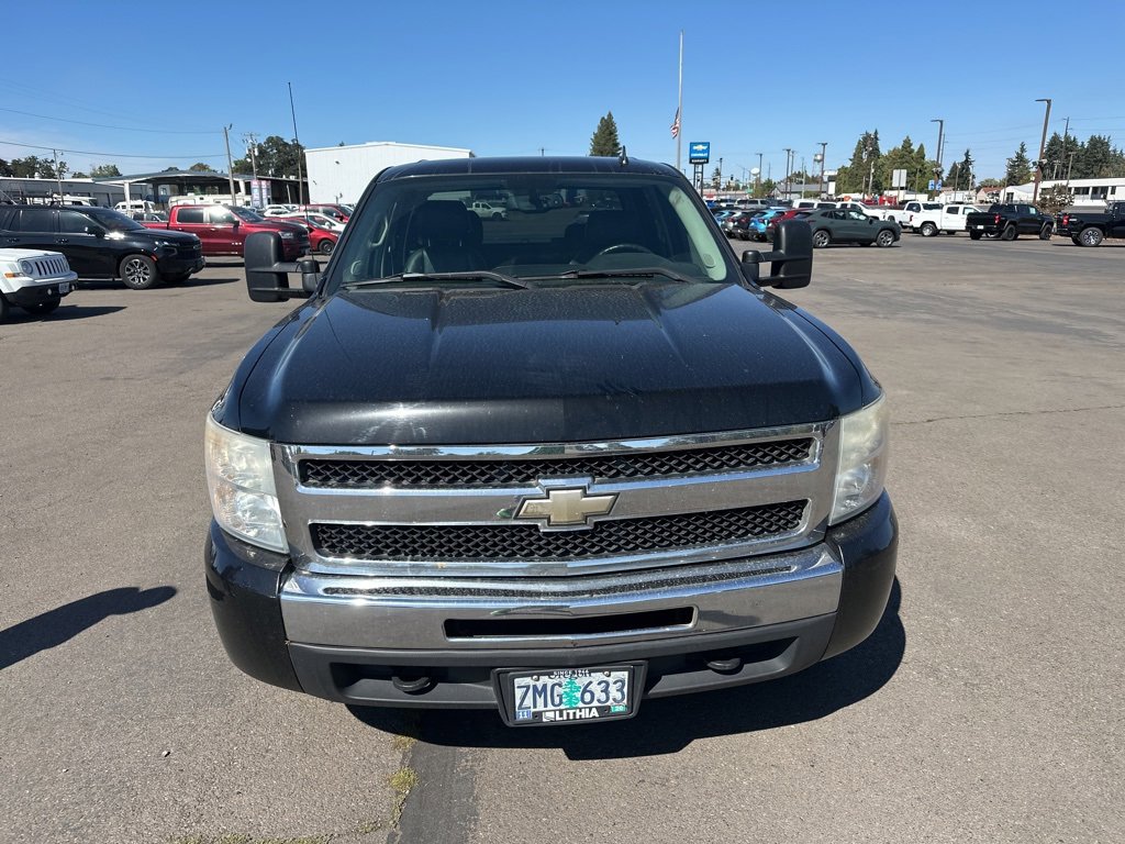 2010 Chevrolet Silverado 1500 LT photo 2