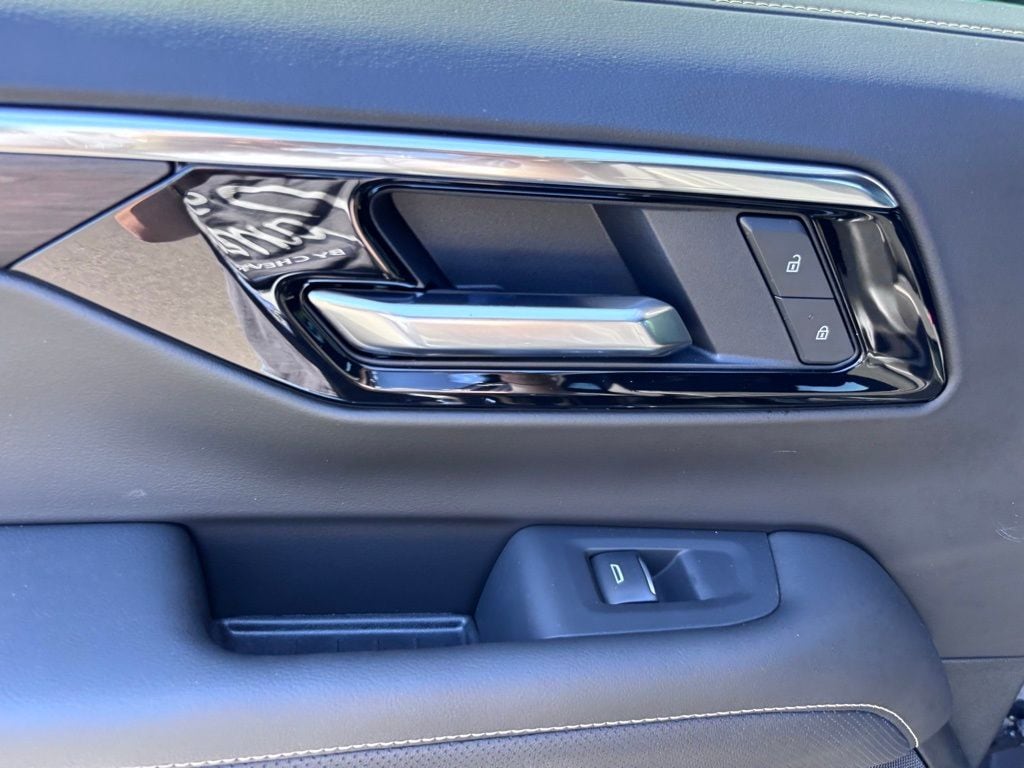 2025 Chevrolet Tahoe Premier - Photo 45