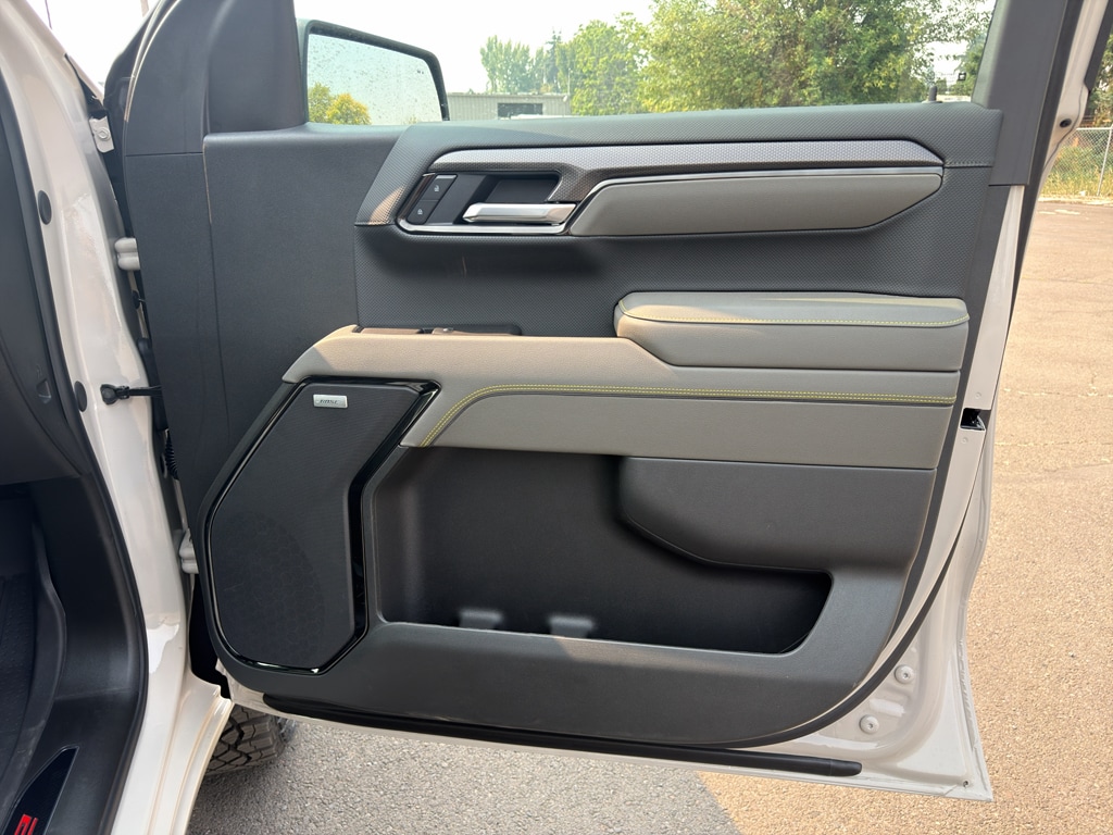 2026 Chevrolet Silverado 1500 ZR2 - Photo 13
