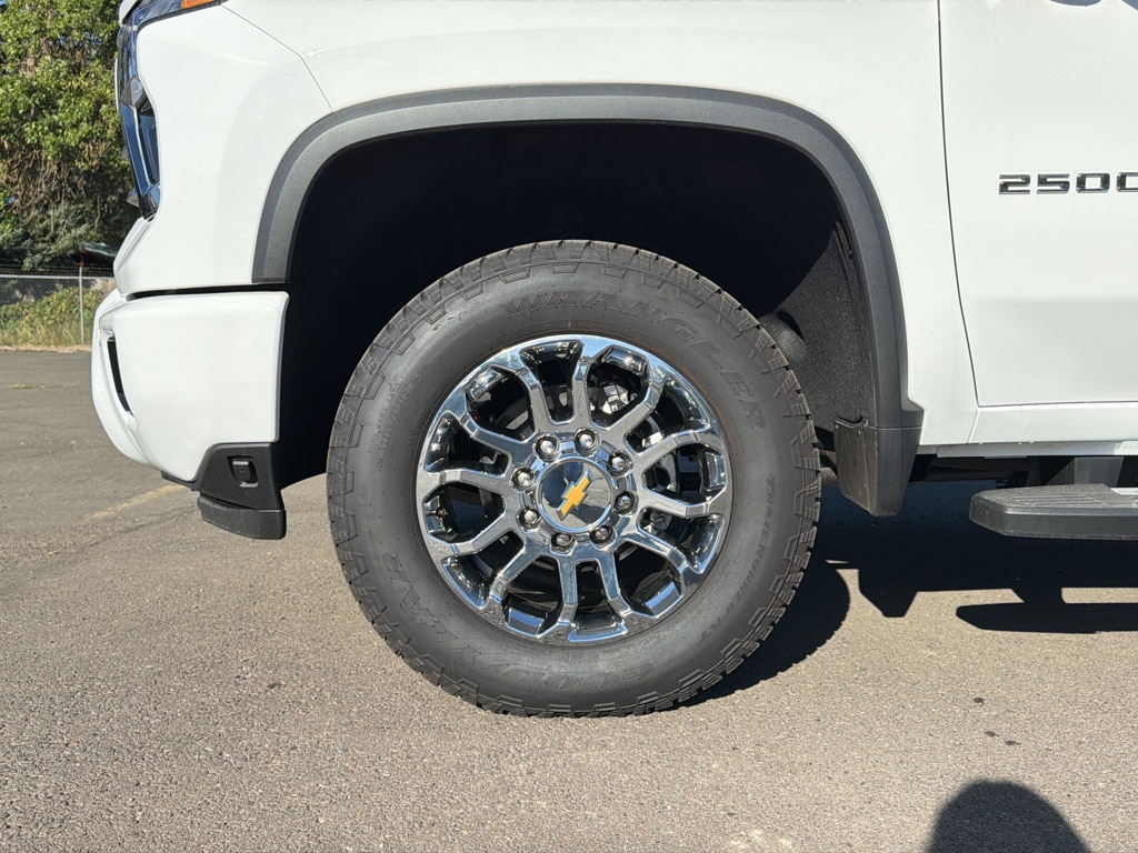 2026 Chevrolet Silverado 2500 HD LTZ - Photo 6
