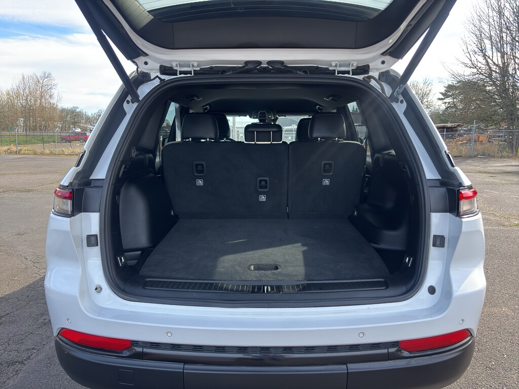 2023 Jeep Grand Cherokee Altitude - Photo 9