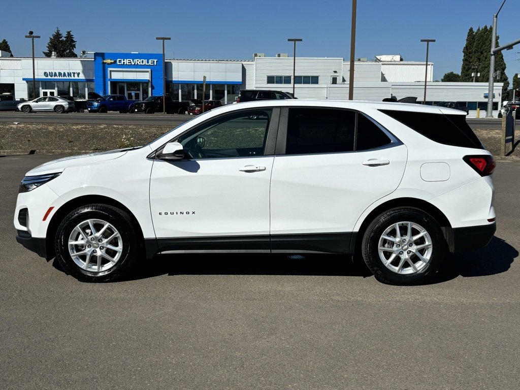 Used 2022 Chevrolet Equinox LT with VIN 3GNAXUEV1NL202942 for sale in Junction City, OR