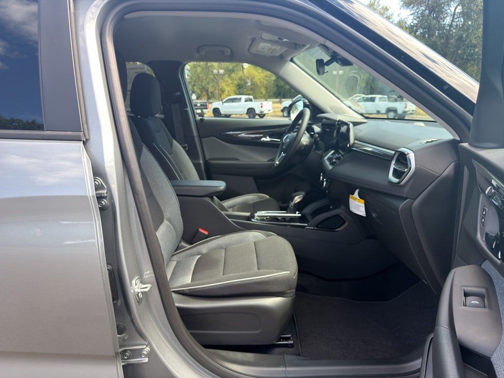 2026 Chevrolet Trailblazer LT - Photo 14