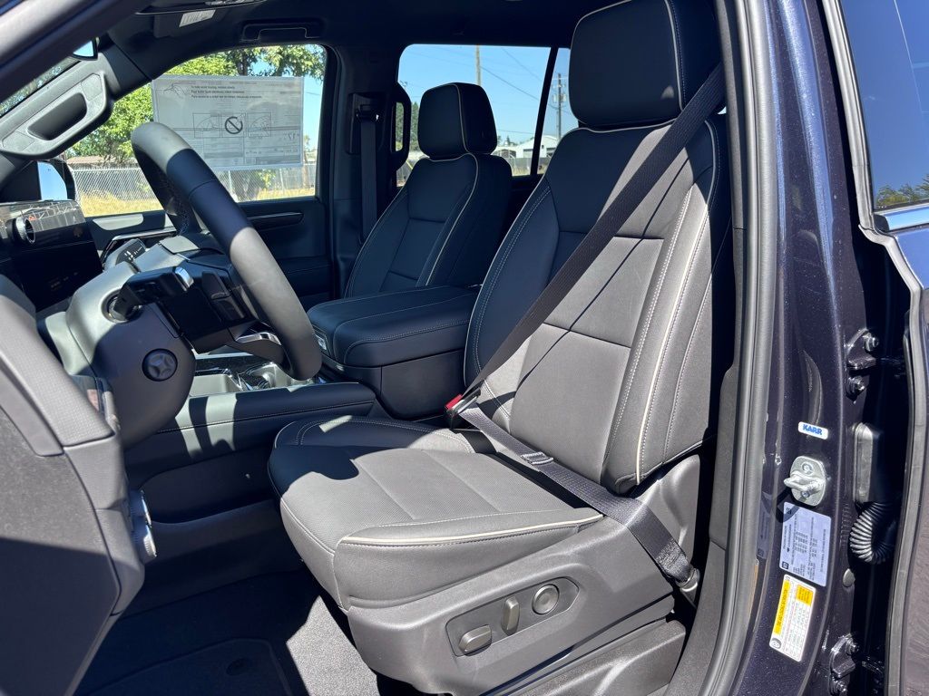 2025 Chevrolet Tahoe Premier - Photo 36