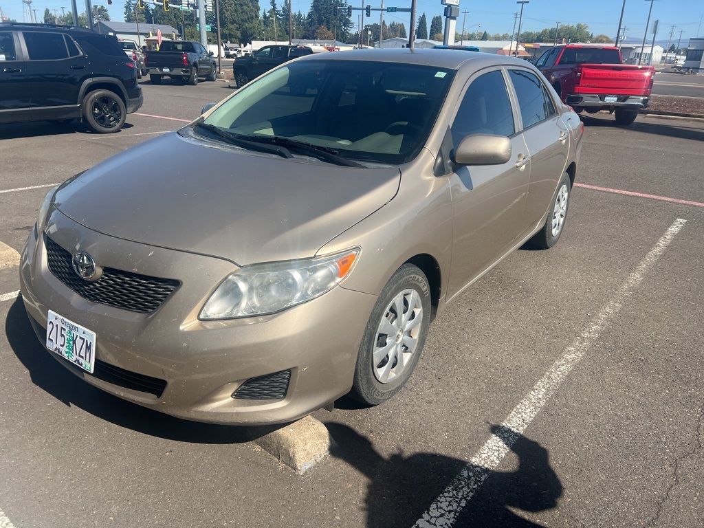 2010 Toyota Corolla LE photo 2
