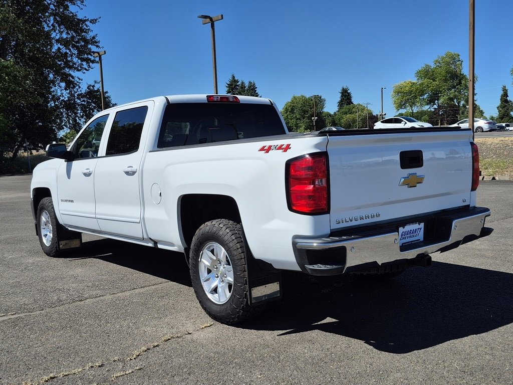 2018 Chevrolet Silverado 1500 LT photo 3