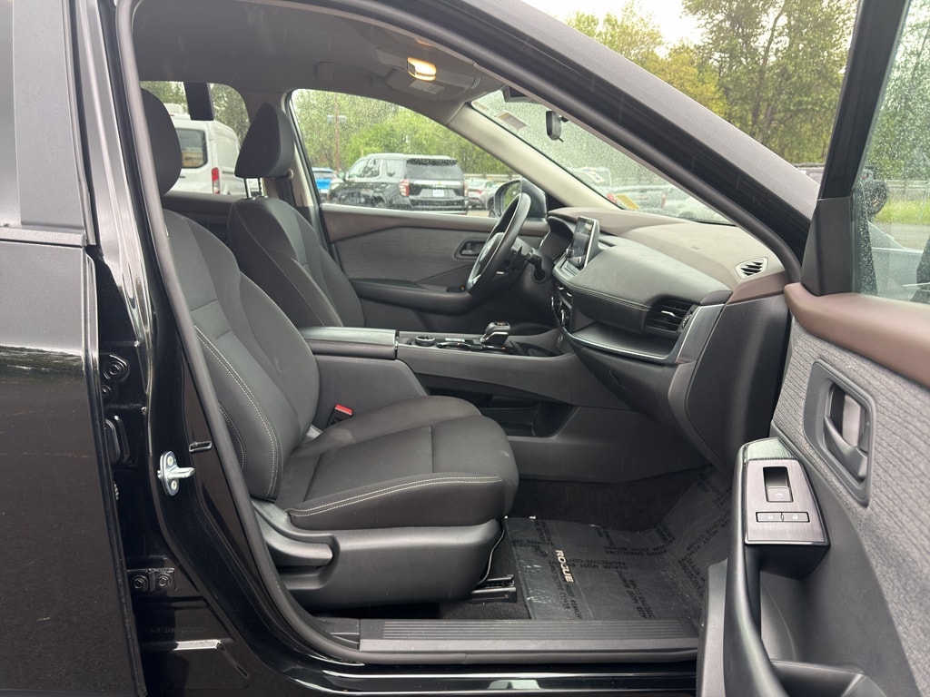 2023 Nissan Rogue S - Photo 13