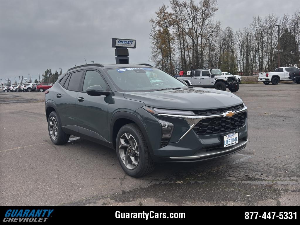 New 2026 Chevrolet Trax LT SUV