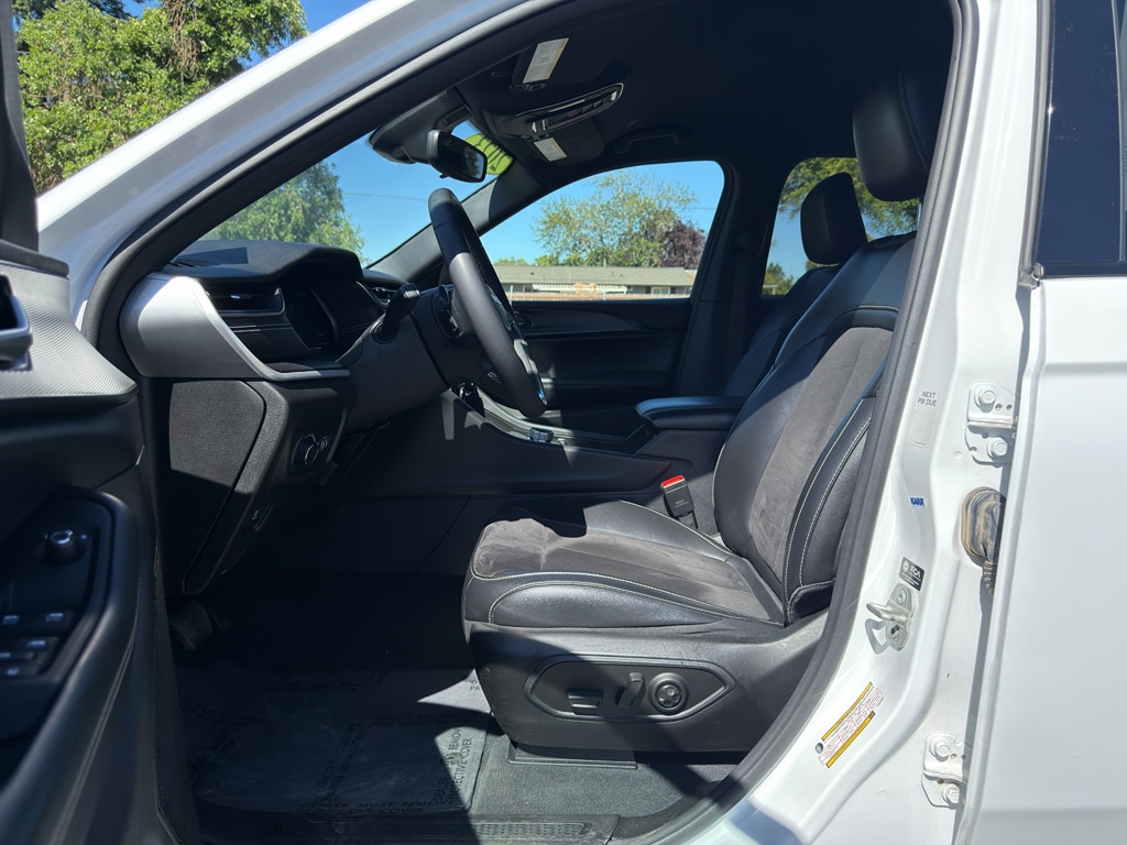 2023 Jeep Grand Cherokee Altitude - Photo 28