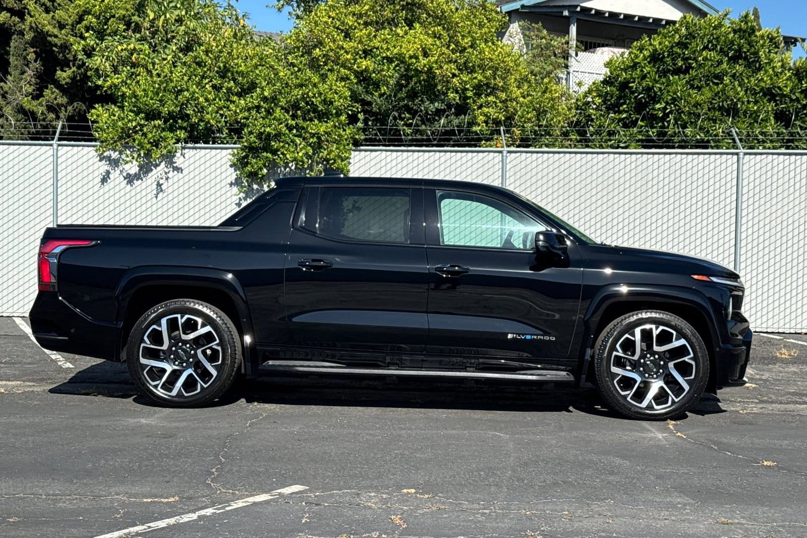 Used 2024 Chevrolet Silverado EV RST with VIN 1GC40ZEL0RU300071 for sale in Santa Ana, CA