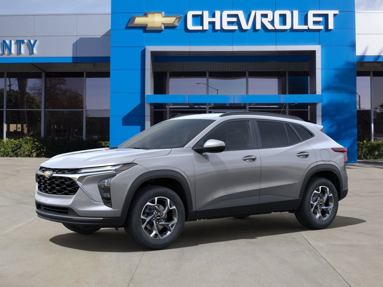 2025 Chevrolet Trax LT photo 2