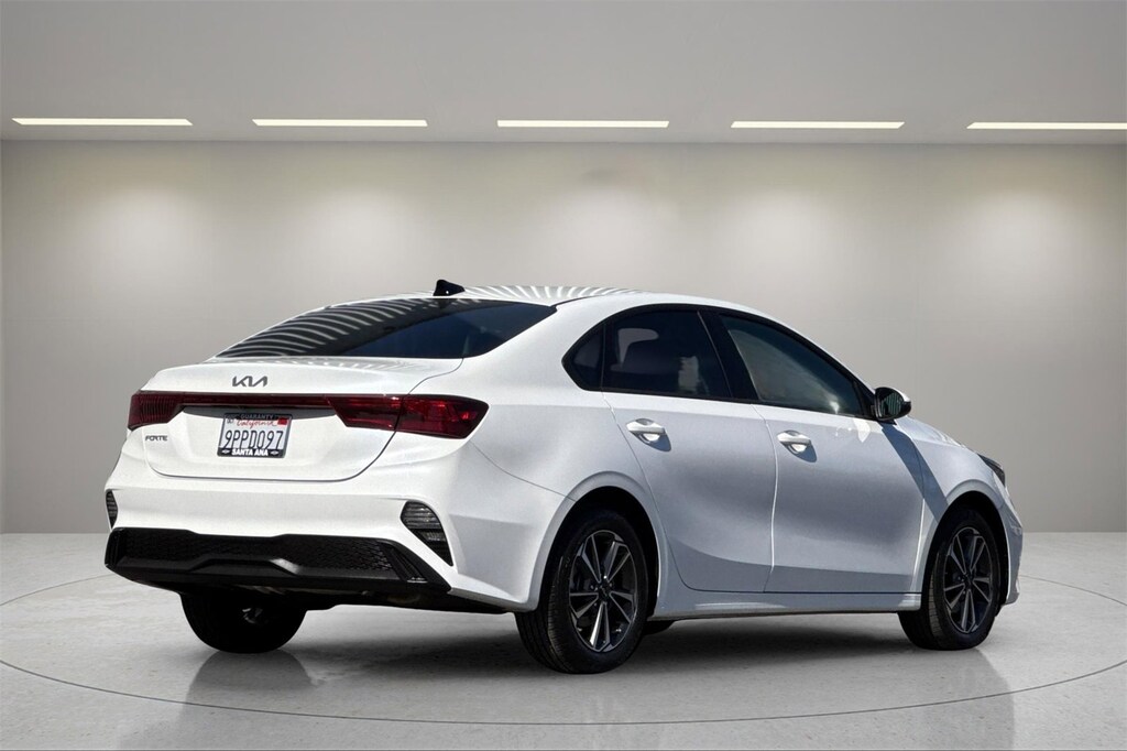 Used 2024 Kia Forte LXS Sedan