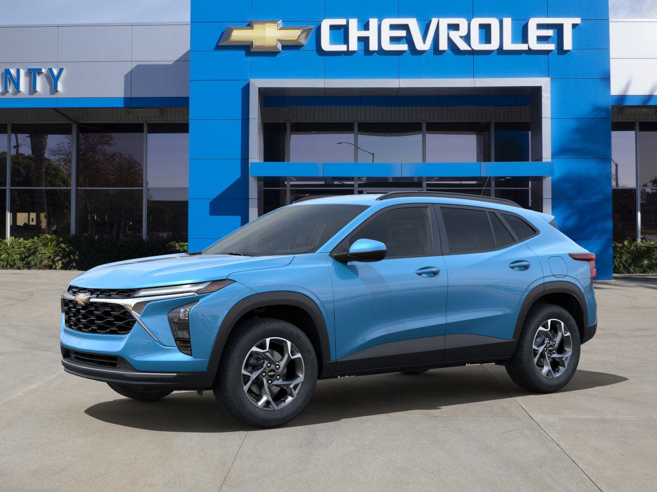 2025 Chevrolet Trax LT photo 2