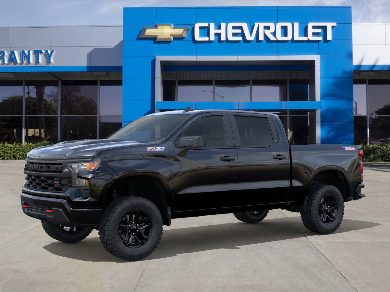 2025 Chevrolet Silverado 1500 Custom Trail Boss photo 2