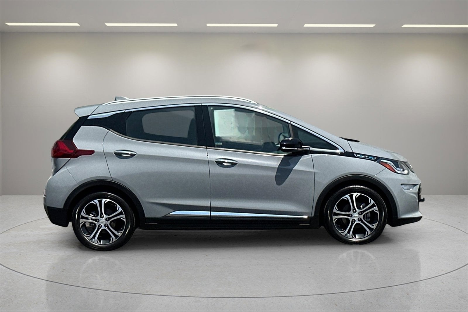 Used 2019 Chevrolet Bolt EV Premier with VIN 1G1FZ6S09K4101008 for sale in Santa Ana, CA