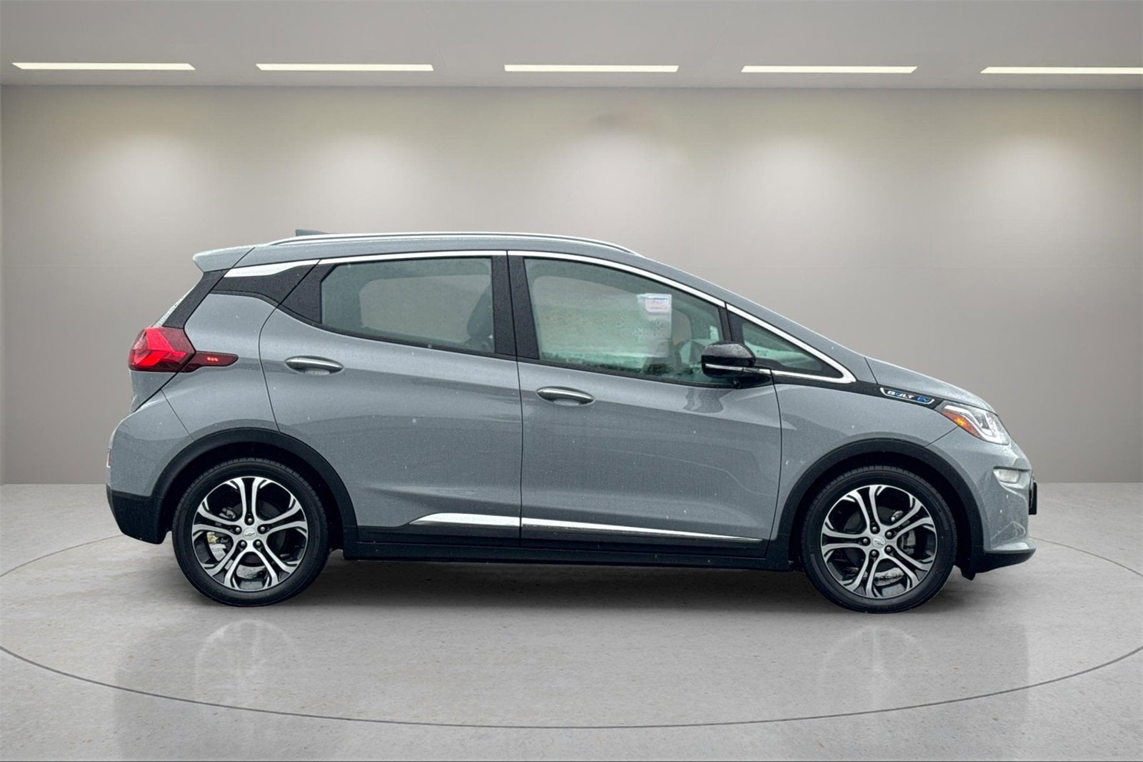 Used 2019 Chevrolet Bolt EV Premier with VIN 1G1FZ6S07K4112234 for sale in Santa Ana, CA