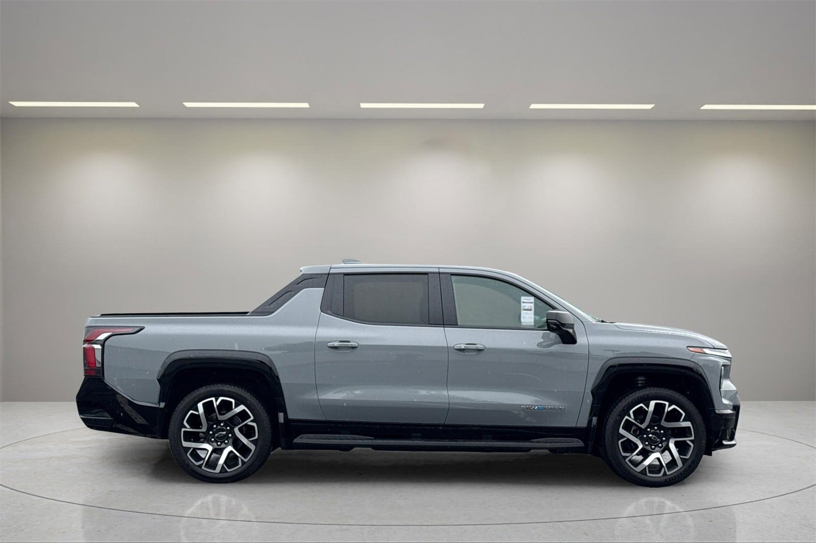 Used 2025 Chevrolet Silverado EV RST with VIN 1GC402ELXSU408503 for sale in Santa Ana, CA