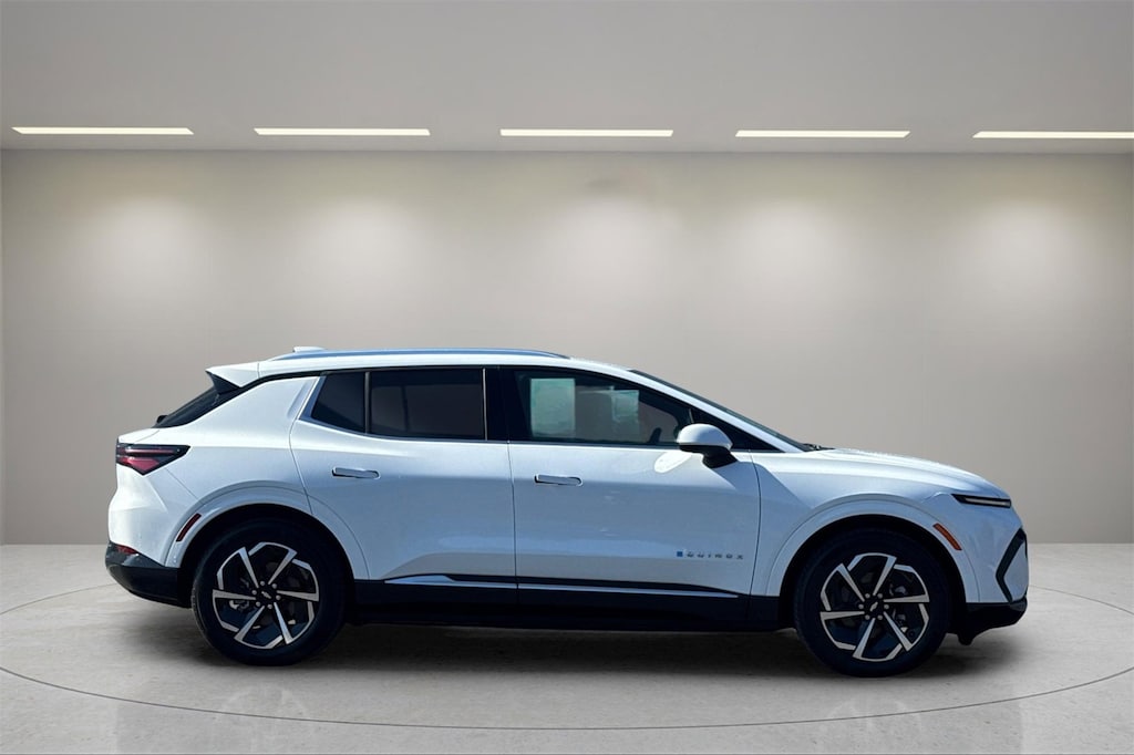 Used 2025 Chevrolet Equinox EV LT SUV
