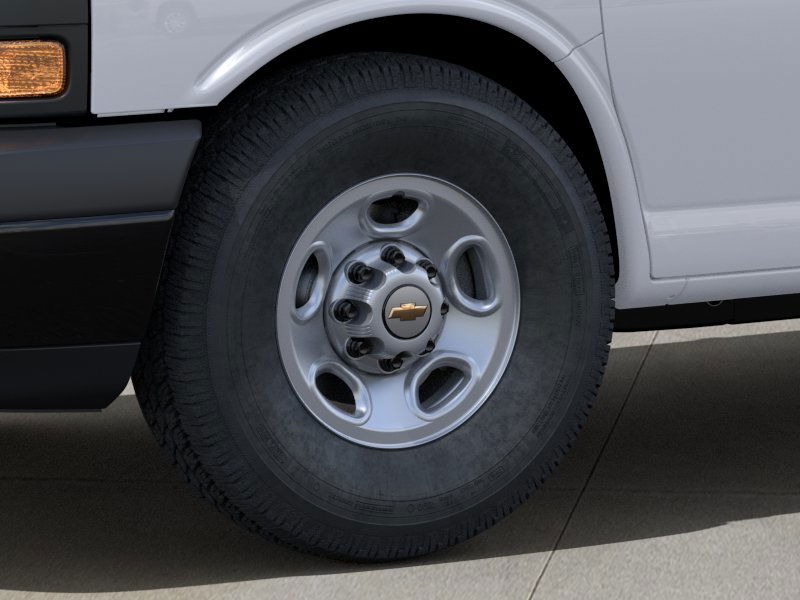 2025 Chevrolet Express Cargo Work Van - Photo 10