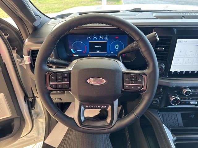 2026 Ford F-350 Super Duty Platinum - Photo 17