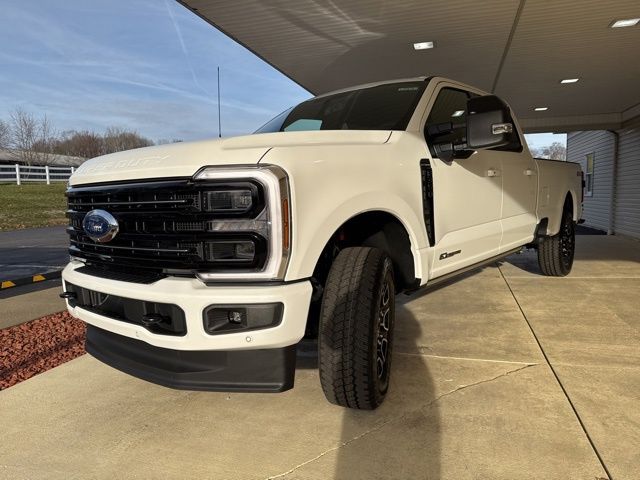 2026 Ford F-350 Super Duty Platinum - Photo 10