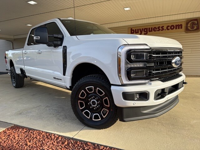 2026 Ford F-350 Platinum photo 2