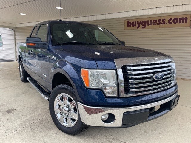 2011 Ford F-150 XLT photo 2