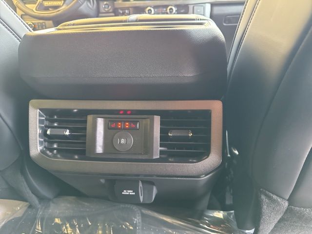 2026 Ford F-350 Super Duty Platinum - Photo 29