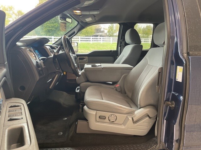 2011 Ford F-150 XLT photo 3