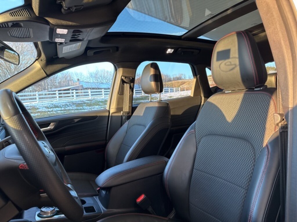 Used 2023 Ford Escape ST-Line Select SUV