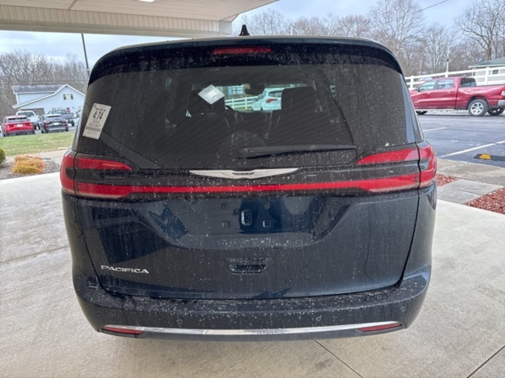 Certified 2024 Chrysler Pacifica Touring L Minivan/Van