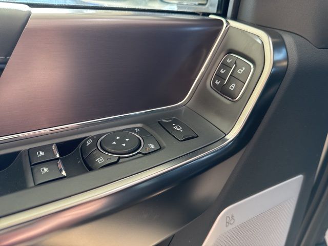 2026 Ford F-350 Super Duty Platinum - Photo 13