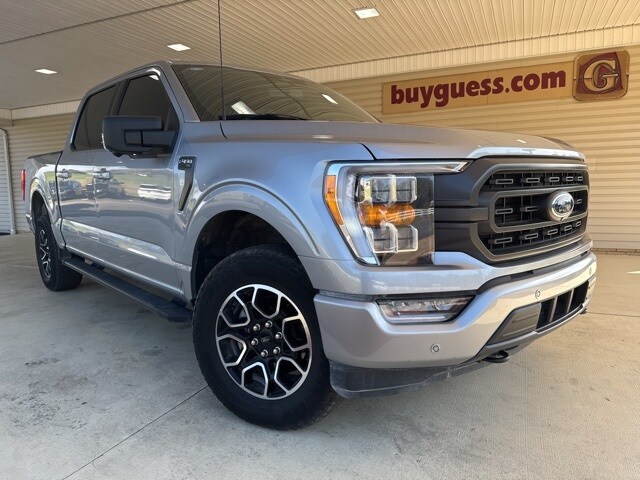 2023 Ford F-150 XLT photo 2