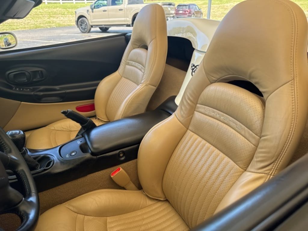 Used 2002 Chevrolet Corvette Base Convertible