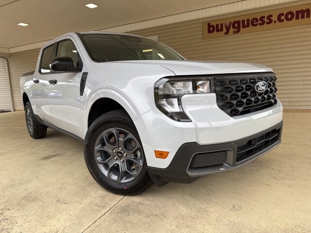 2025 Ford Maverick XLT photo 2