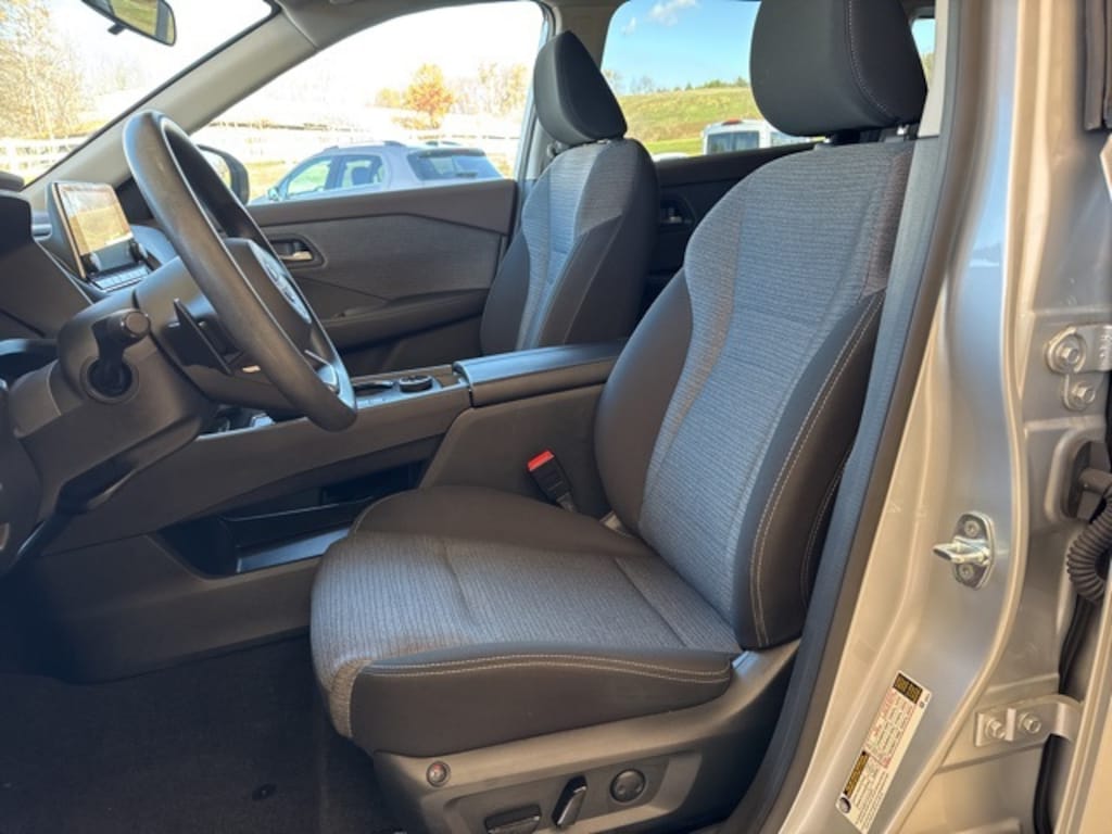 Used 2022 Nissan Rogue SV SUV