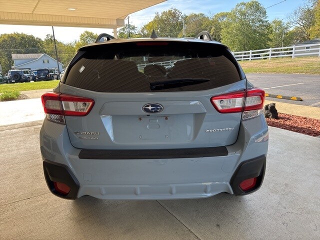 2019 Subaru Crosstrek 2.0i Premium photo 3