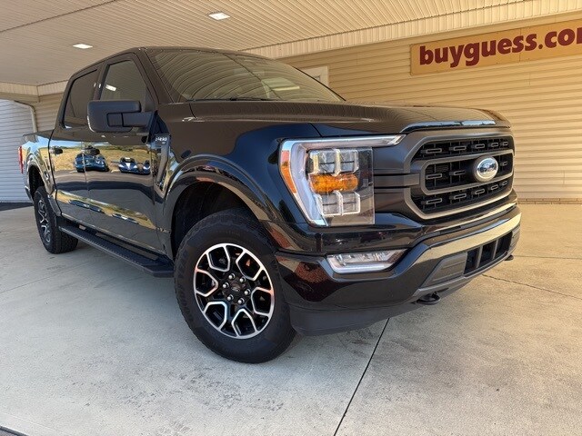 2023 Ford F-150 XLT photo 2