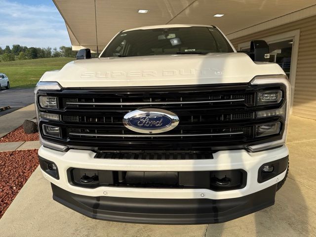 2026 Ford F-350 Super Duty Platinum - Photo 10