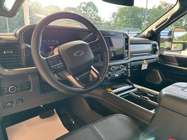 2026 Ford F-350 Super Duty Platinum - Photo 13