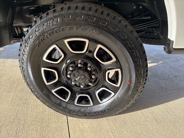 2026 Ford F-350 Super Duty Platinum - Photo 41