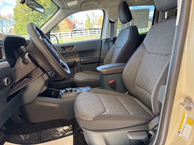 2025 Ford Maverick XLT photo 3