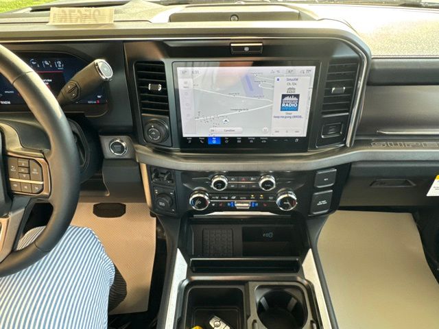 2026 Ford F-350 Super Duty Platinum - Photo 25
