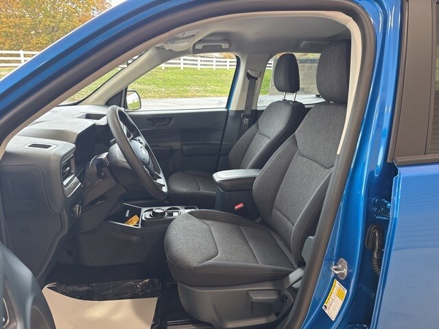 2025 Ford Maverick XLT photo 3