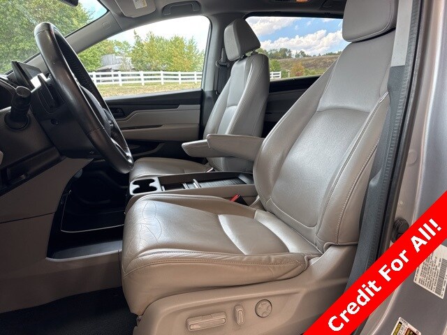 2020 Honda Odyssey EX-L photo 2