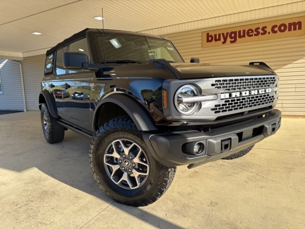 New 2025 Ford Bronco Badlands SUV